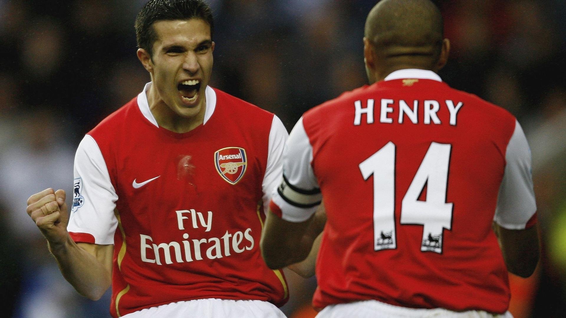 “赛季终点线临近，争冠之战白热化，谁能站上巅峰？”，什么叫白热化竞争