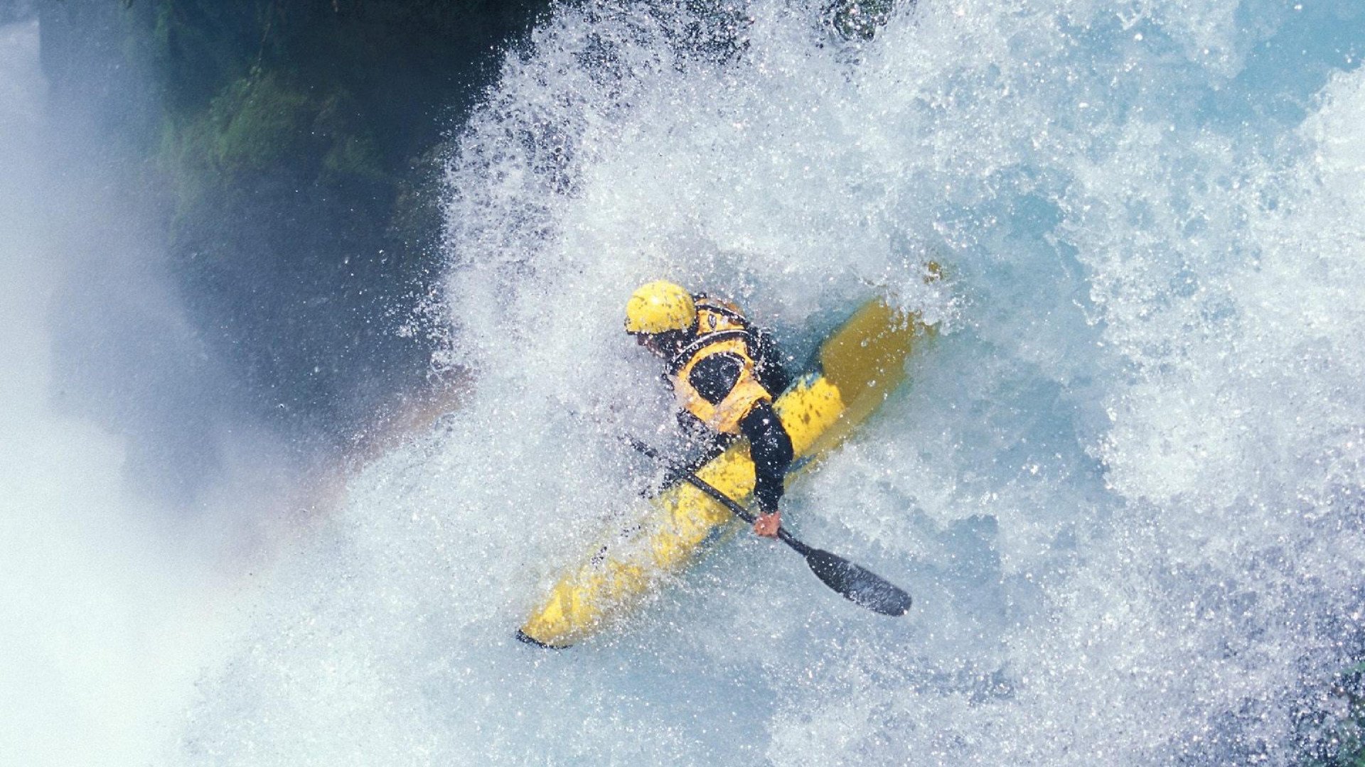 “足球+科技”融合创新成果引领行业新风尚，行业快速提档升级，足球创新设计